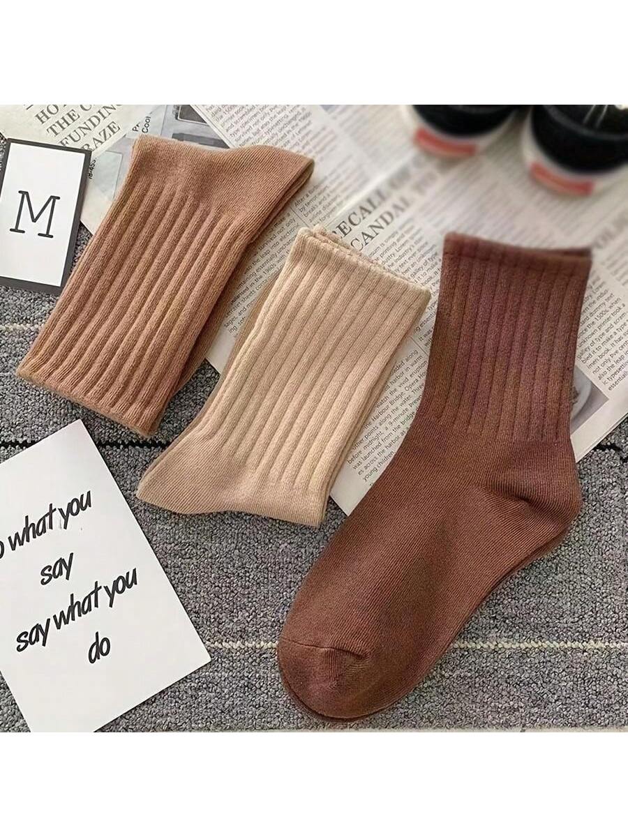 1 Pairs of Fashionable Long Socks for Men - Easy to Use & Clean, Simple & Versatile, Knitted Fabric, Classic Stripes, Daily Wear, Beige Plain Outfit Chainsaw