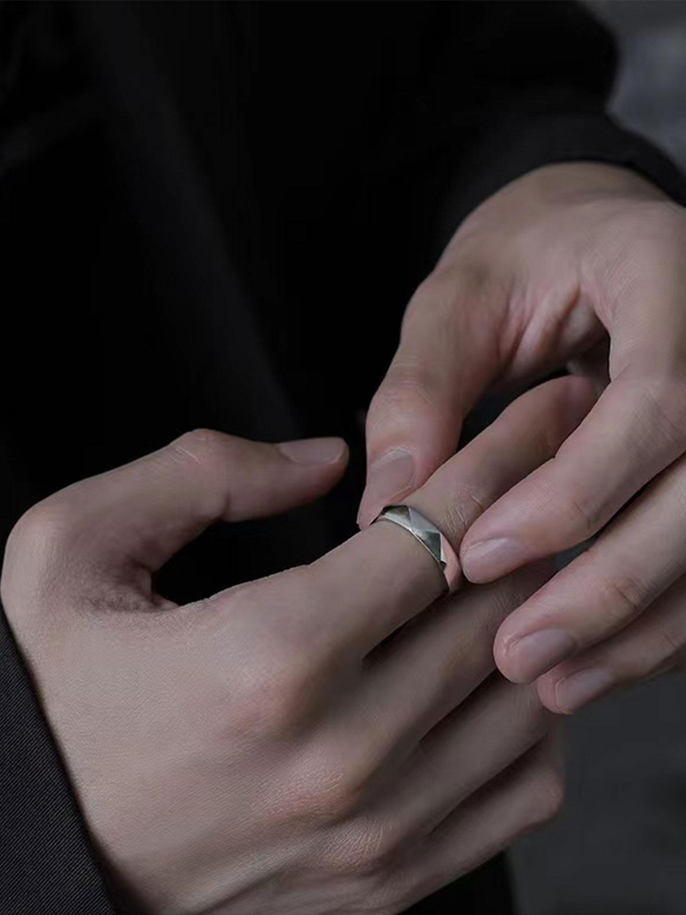 1 Piece Punk Geometric Design Stainless Steel Ring, 2023 Trendy Simple and Fashionable Stackable Statement Rings, Fashion Accessories for Both Men & Women, Matching Hand Jewelry, Hip Hop Punk Style Streetwear, Non Tarnish Jewelry