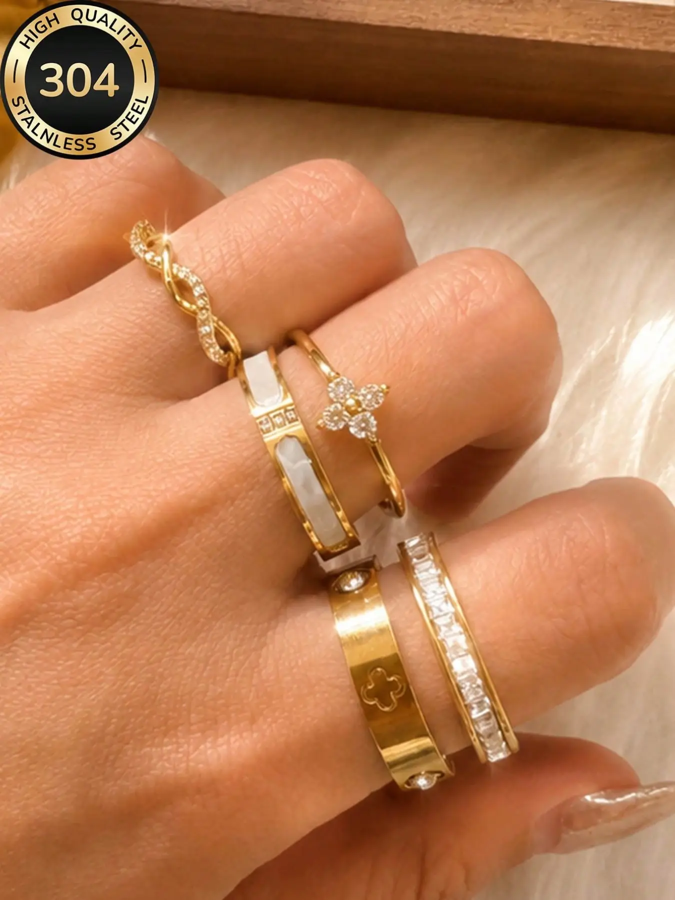 5 pcs Stainless Steel  Gold Plated Stackable Ring Set, Women's Style, 5pcs Clover, Full Rhinestone And Enamel Heart Sparkle Rings, Hypoallergenic Minimalist Jewelry, Perfect Mother's Day Gift, Summer Vacation Accessory