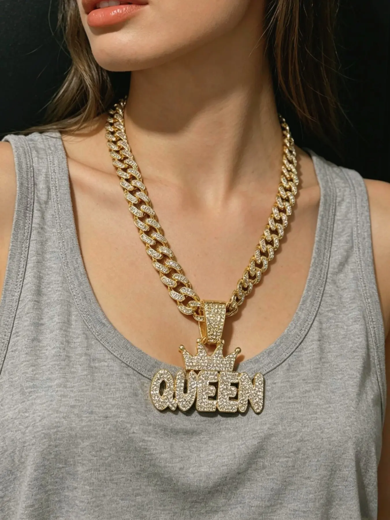 Women's Hip Hop Queen Letter Pendant Necklace, Full Rhinestone Cuban Chain, Zinc Alloy Shiny Party Statement Jewelry