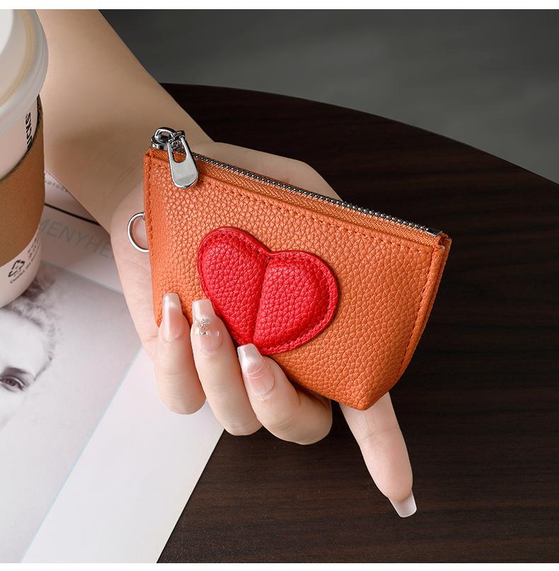 Heart-Shaped Mini Coin Purse – Cute Keychain Wallet for Women, Small Zipper Card Holder for Coins, Cash & Keys, Everyday Essential, Black with Red Heart Design