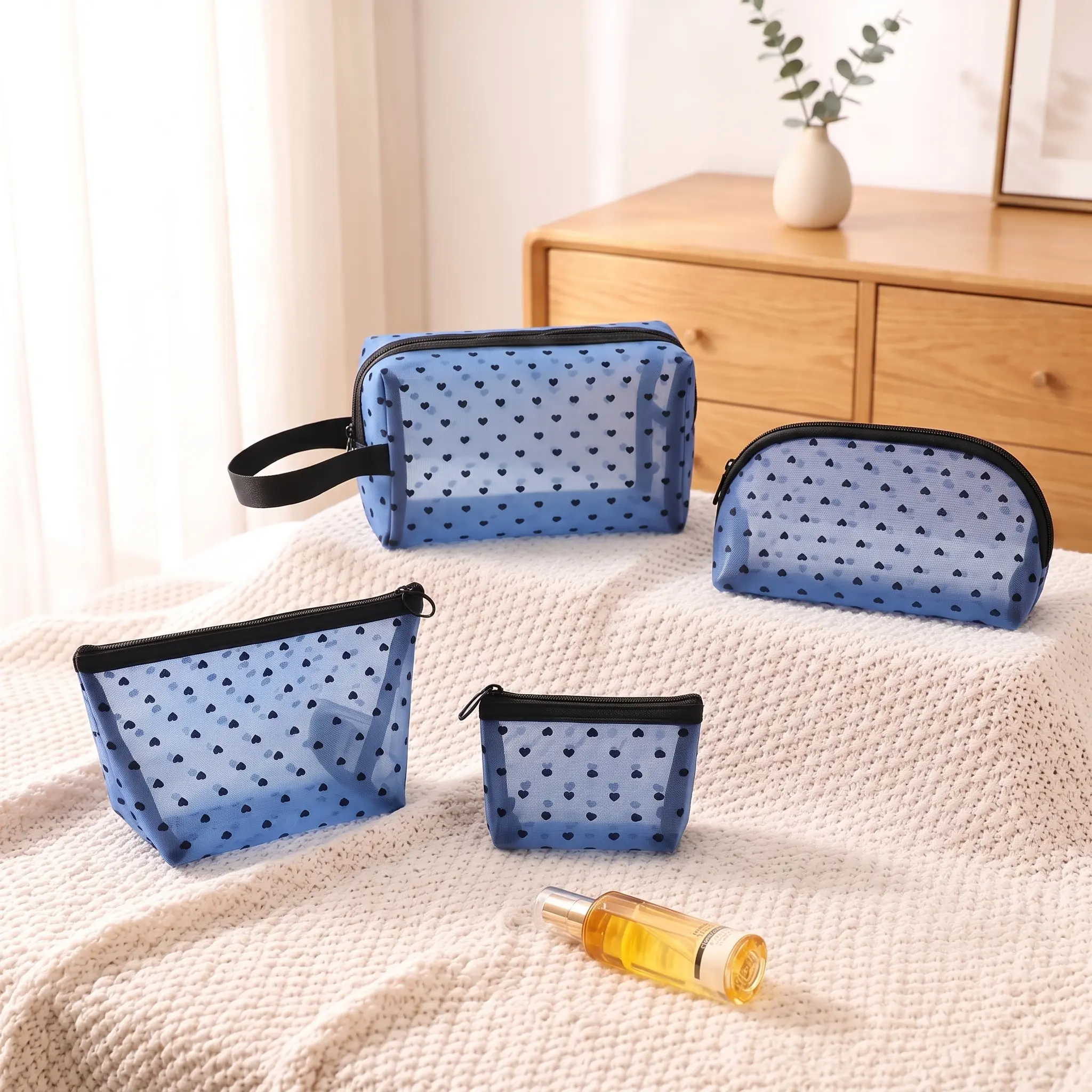 4 Pieces Mesh Makeup Bag Set, Heart Printed Cosmetic Toiletry Makeup Purse Bag with Zipper, Portable Mesh Storage Organizer Pouches for Home Office Travel-YY1
