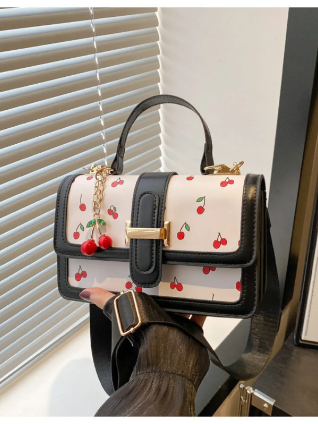 2026 Summer Trendy Korean Handbag, Versatile Casual Crossbody Bag, Unique Cherry Design, Small Square Shoulder Bag, Fashionable Accessory