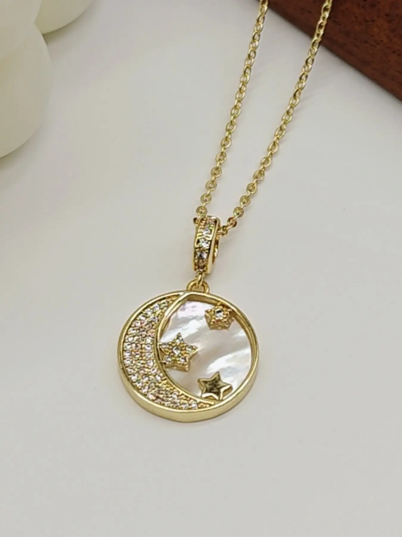 Natural Mother-Of-Pearl Pendant Necklace, Star Moon Shape, Fashionable Romantic Jewelry, Unisex Gift for Valentine's Day, Birthday, Anniversary