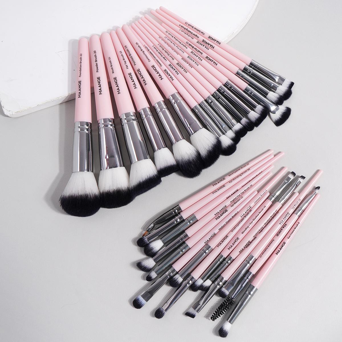 Makeup Brush Set with Pouch, Cosmetic Brush Set, Brush Makeup Kit, 30pcs Versatile Soft Makeup Brushes, Face Makeup Brushes for Foundation, Powder, Concealers, Eye Shadows, Brushes with Soft Bristles for Beginners