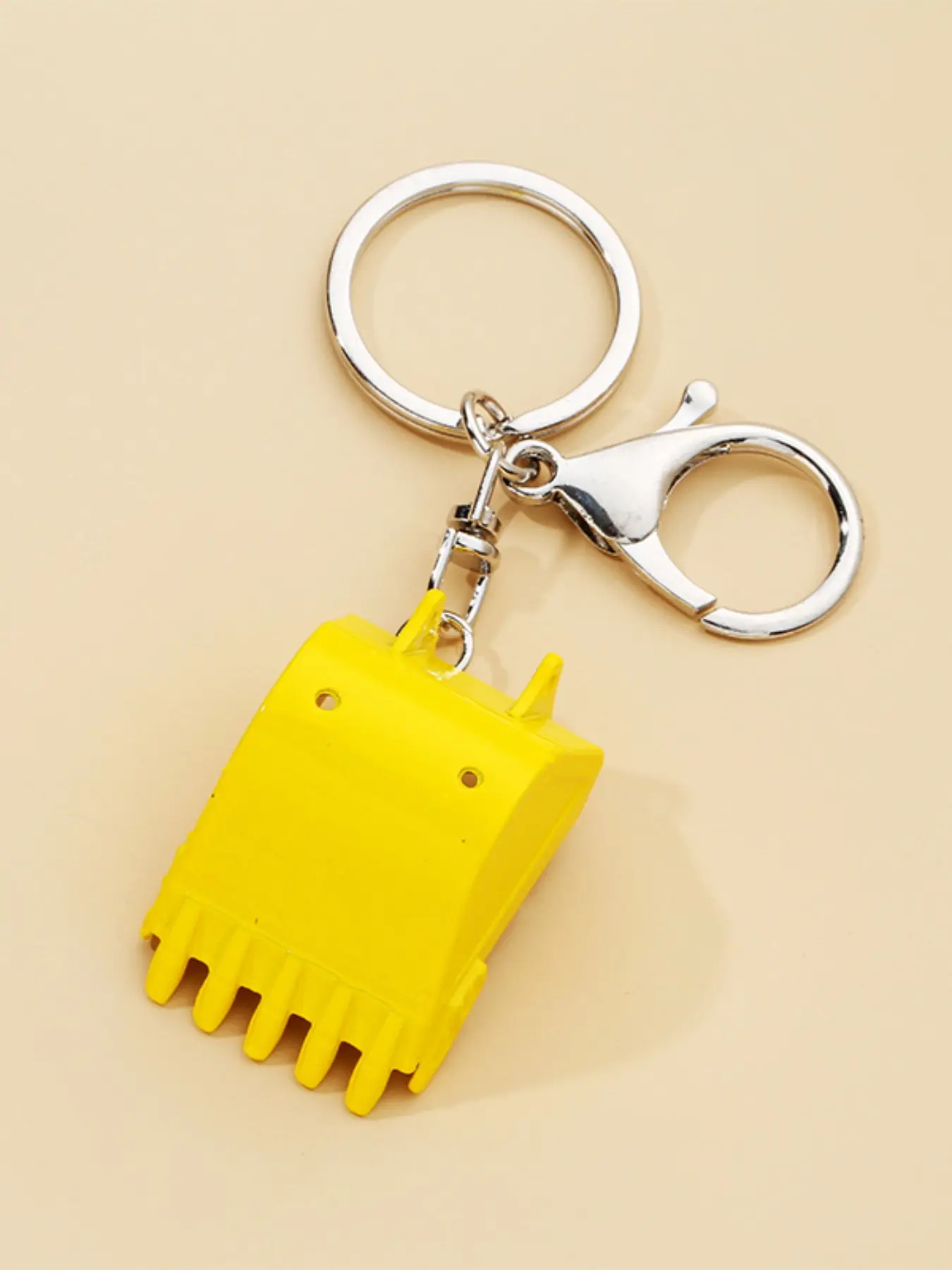 Mini Excavator Bucket Keychain, 3D Engineering Gear Bag Charm, Backpack Accessory, Handbag Decor, Cool Gift for Kids and Men, Keychain for Bags