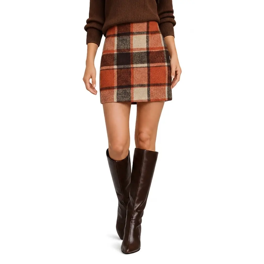 Fitted Plaid Mini Skirt for Women, Comfort-Lined Winter Style for Shopping and Christmas Family Parties