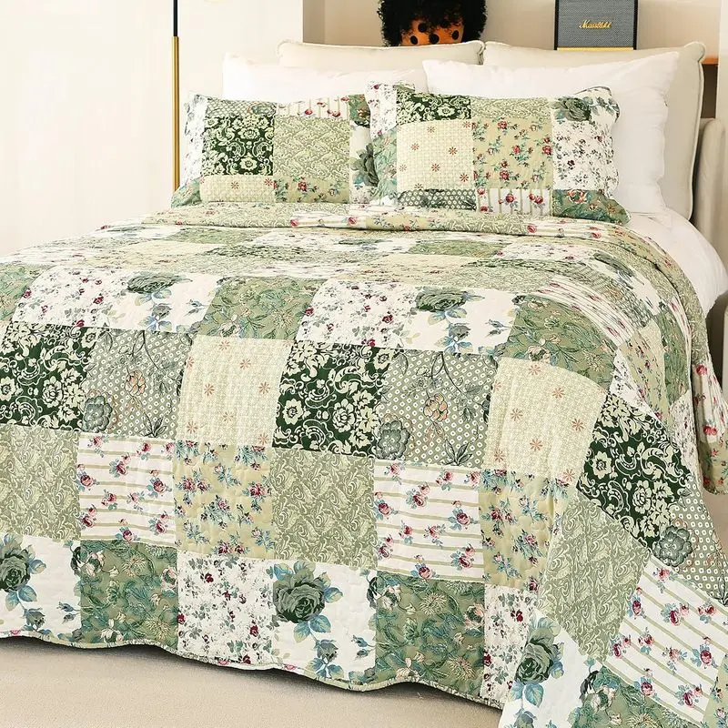Queen Size Green Floral Reversible Quilt Set - 3-Piece Soft, Lightweight Quilted Bedspread Bedding for Bedroom