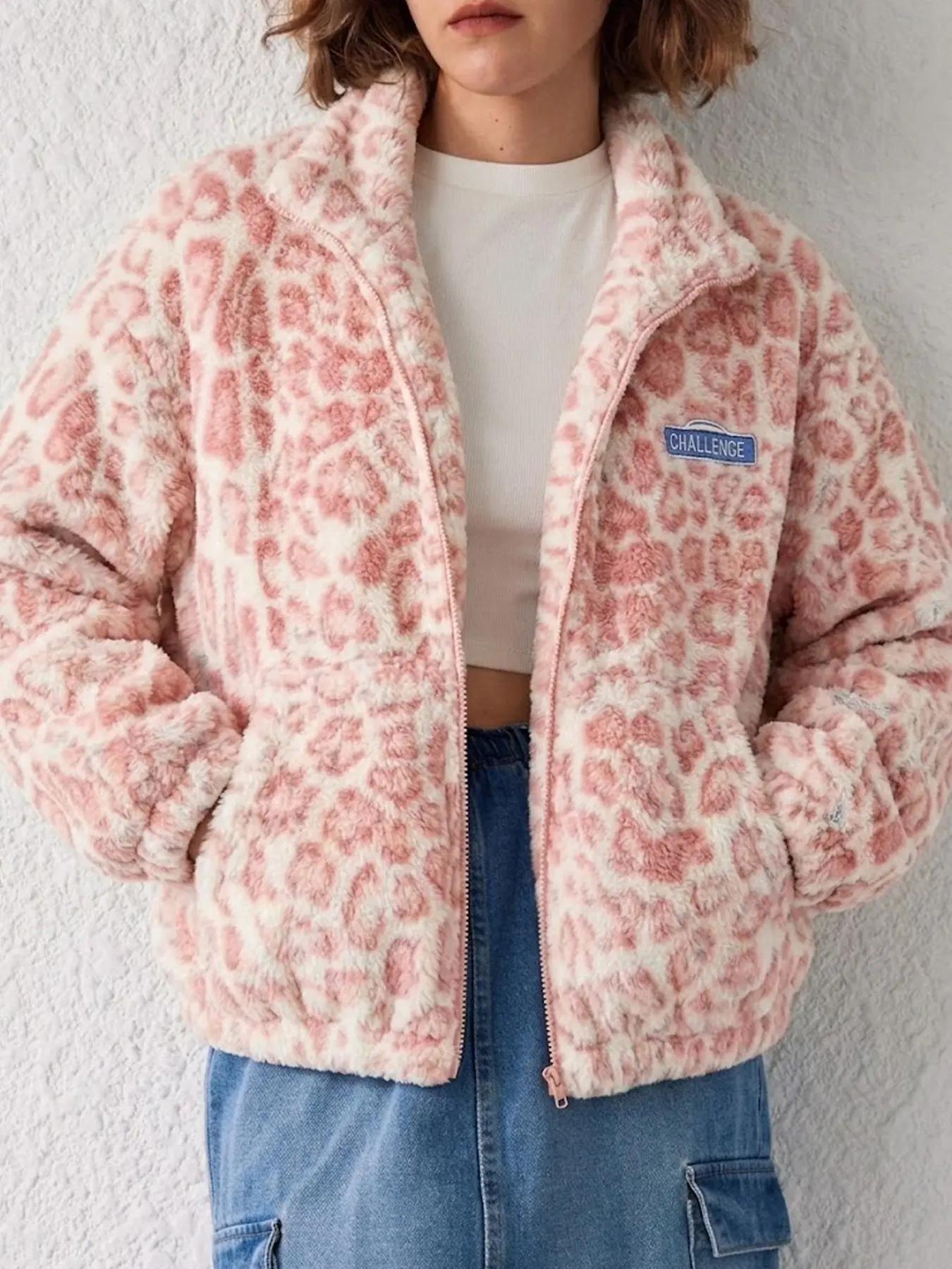 Light Leopard Print Fleece Jacket, Zipper Front, Flannel Material, Unisex, Fall & Winter Outerwear, Casual Style