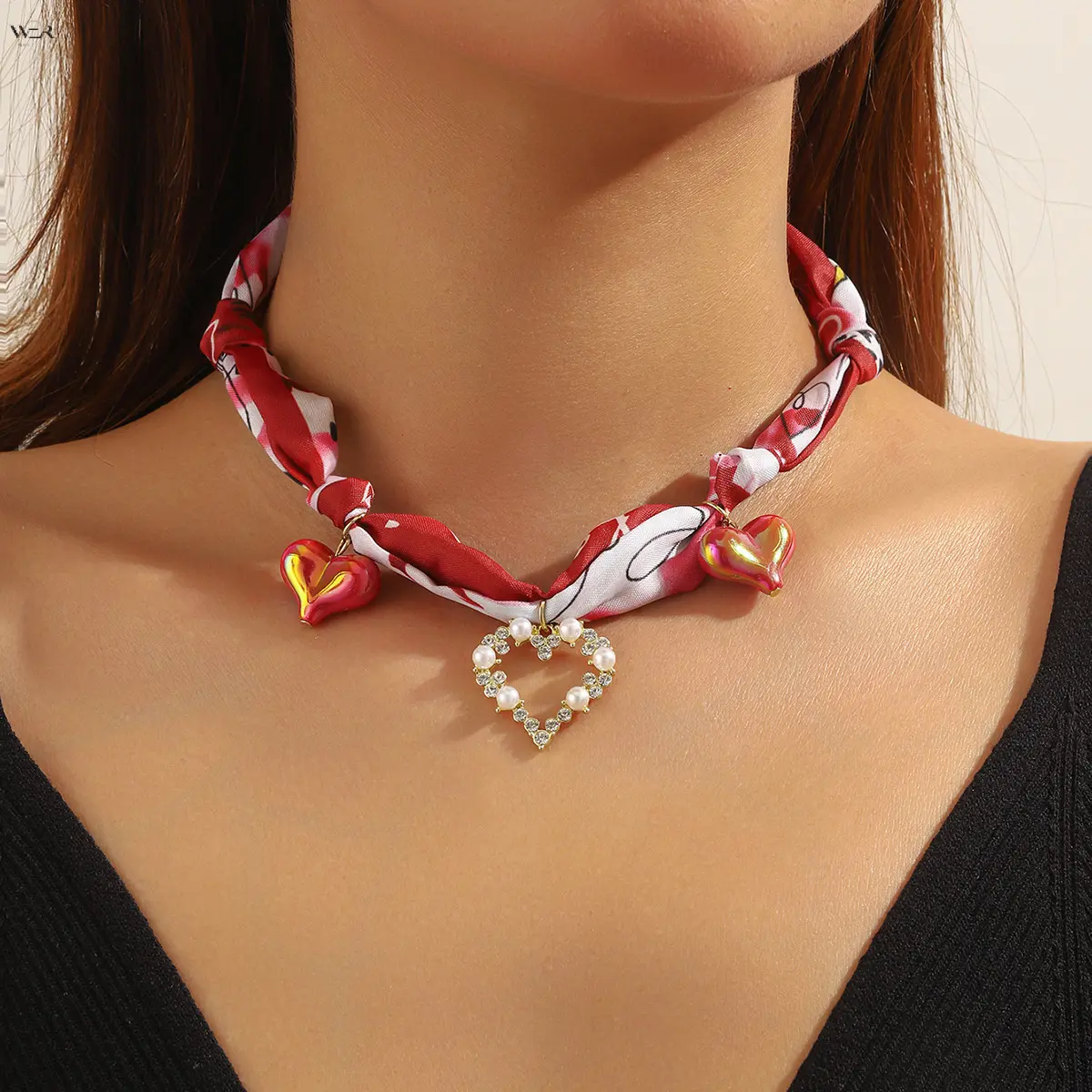 Women Vintage Floral Print Scarf Adjustable Heart Rhinestone Pendant Choker Necklace, 8 Colors Available Boho Wrap Fabric Ribbon Short Neck Jewelry Gift for Ladies Girls