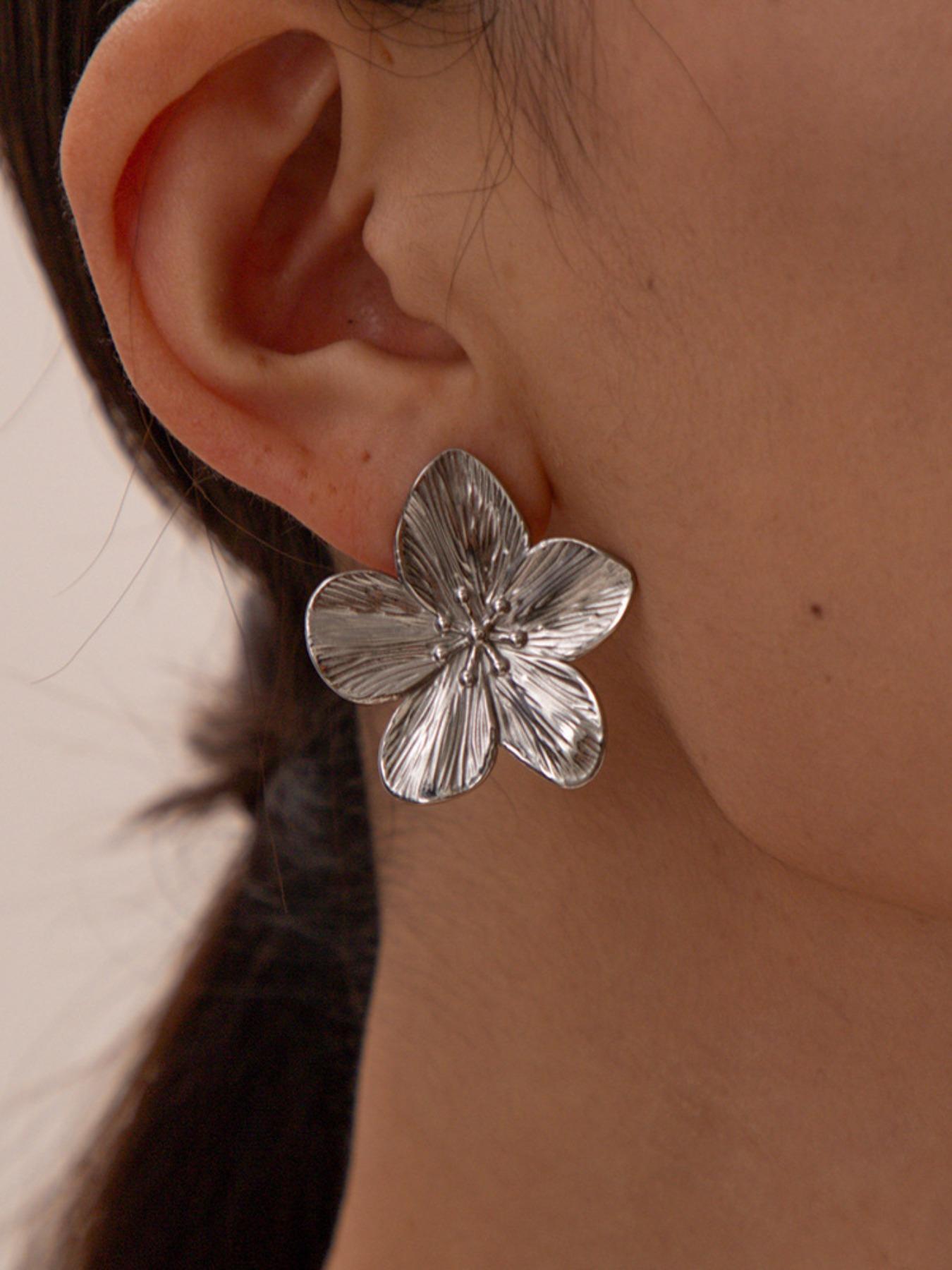 Textured Metal Flower Design Stud Earrings, Fashionable Jewelry for Women for Party, Daily Decor, Trendy All-match & Exquisite Jewelry for Birthday Gift, High Quality Earrings