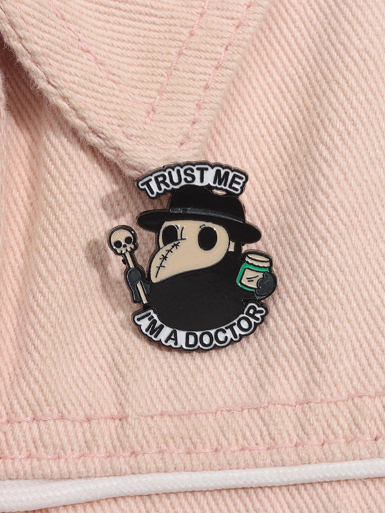 Cartoon Doctor Design Brooch, Fashion Accessory, Cute Pin Badge for Daily Clothing Decor, Trendy All-match & Exquisite Brooch for Birthday Gift, Alloy Brooch Pin