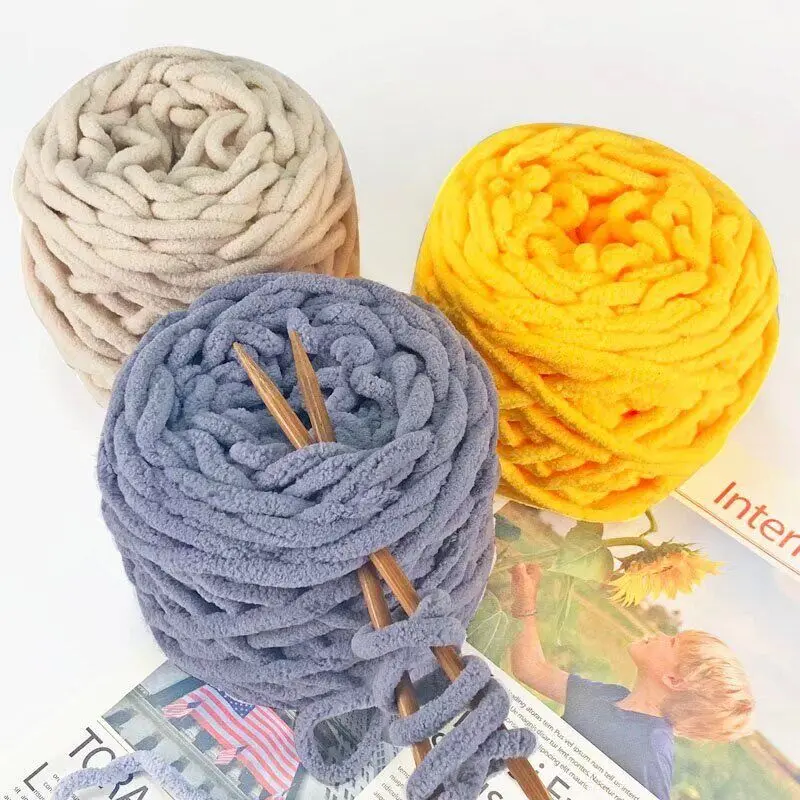 3-Pack Thick Yarn, 100% Polyester, 300g, Soft and Skin-Friendly, Ideal for Knitting Sweaters, Hats, Scarves, Blankets, Pillows, Dolls, Handmade Decorations