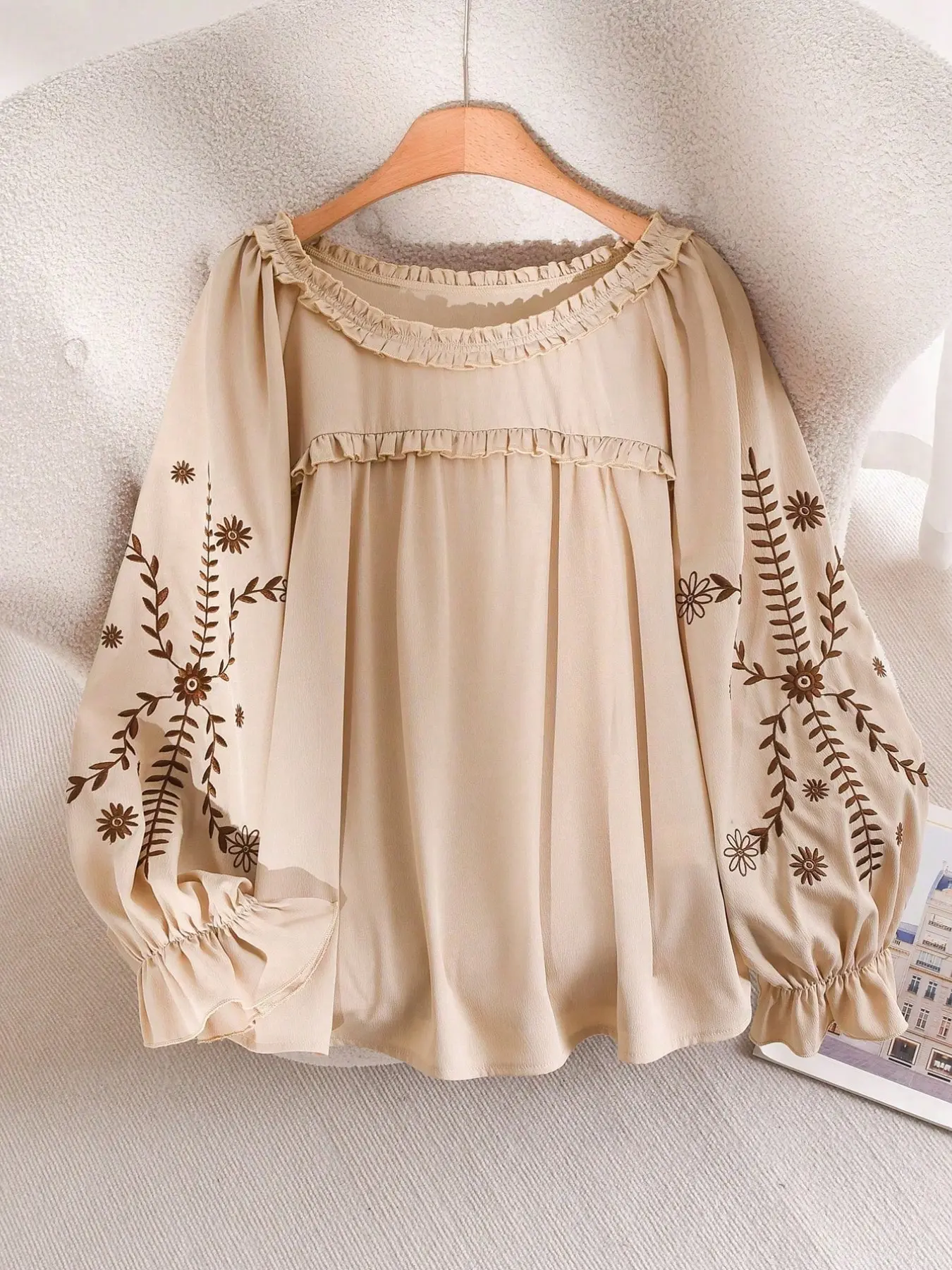 Embroidered Ethnic Style Shirt, Long Sleeve Loose Fit Round Neck Bubble Sleeve Top, Unique Design Floral Embellishments, Comfortable Daily Wear, Boho Loose Blouse, Boho Chic Blouse, All Seasons Blouse
