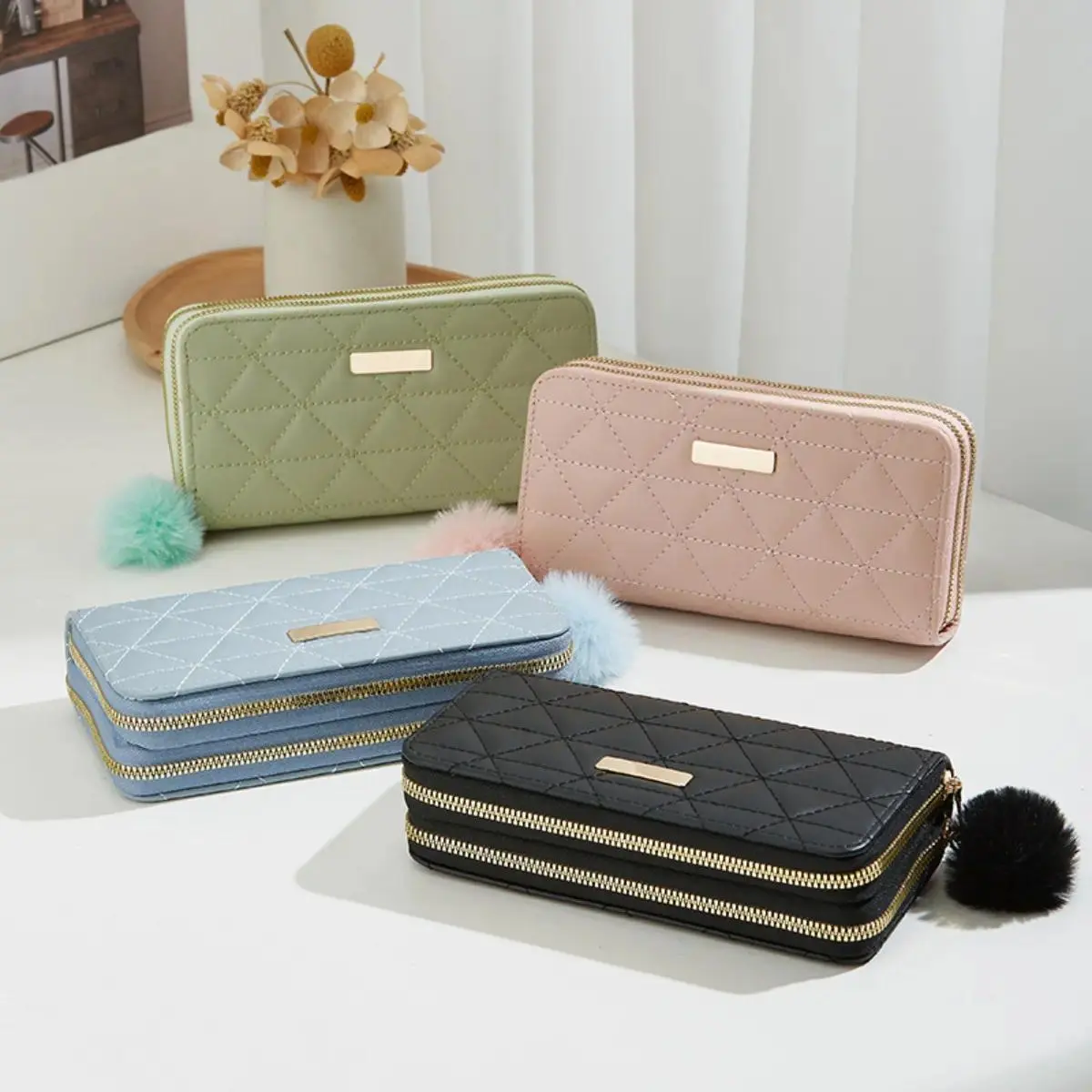 Women's Chic Leather Wallet Purse, Long Clutch with Embroidered Geometric Pattern, Kiss Lock Zip Card Holder, Chic Look
