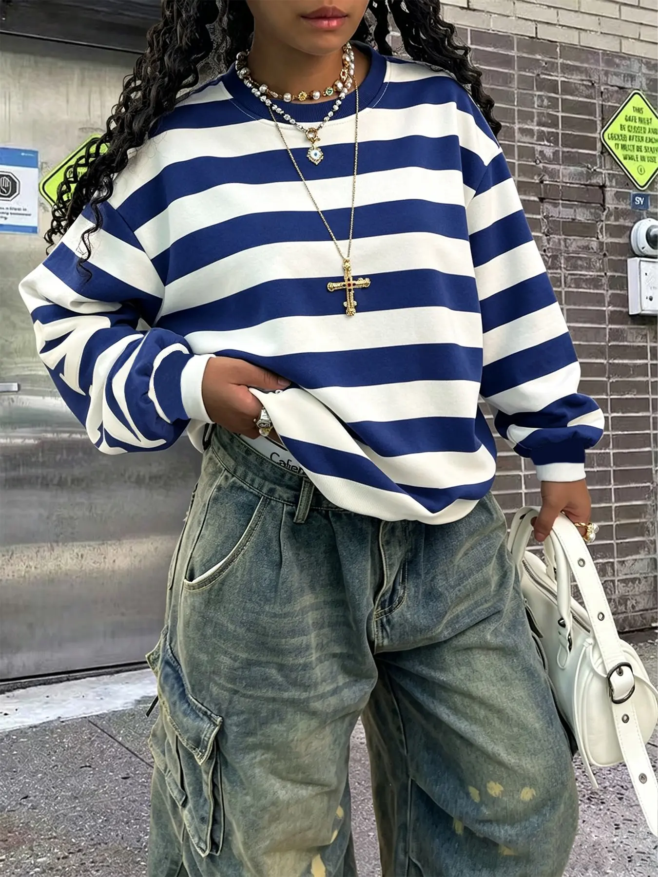 Women's Blue And White Horizontal Stripe Crew Neck Sweatshirt, Loose Long Sleeve Lazy Basic Top, Suitable For Vintage Streetwear, Daily Casual Looks And Campus Outfits