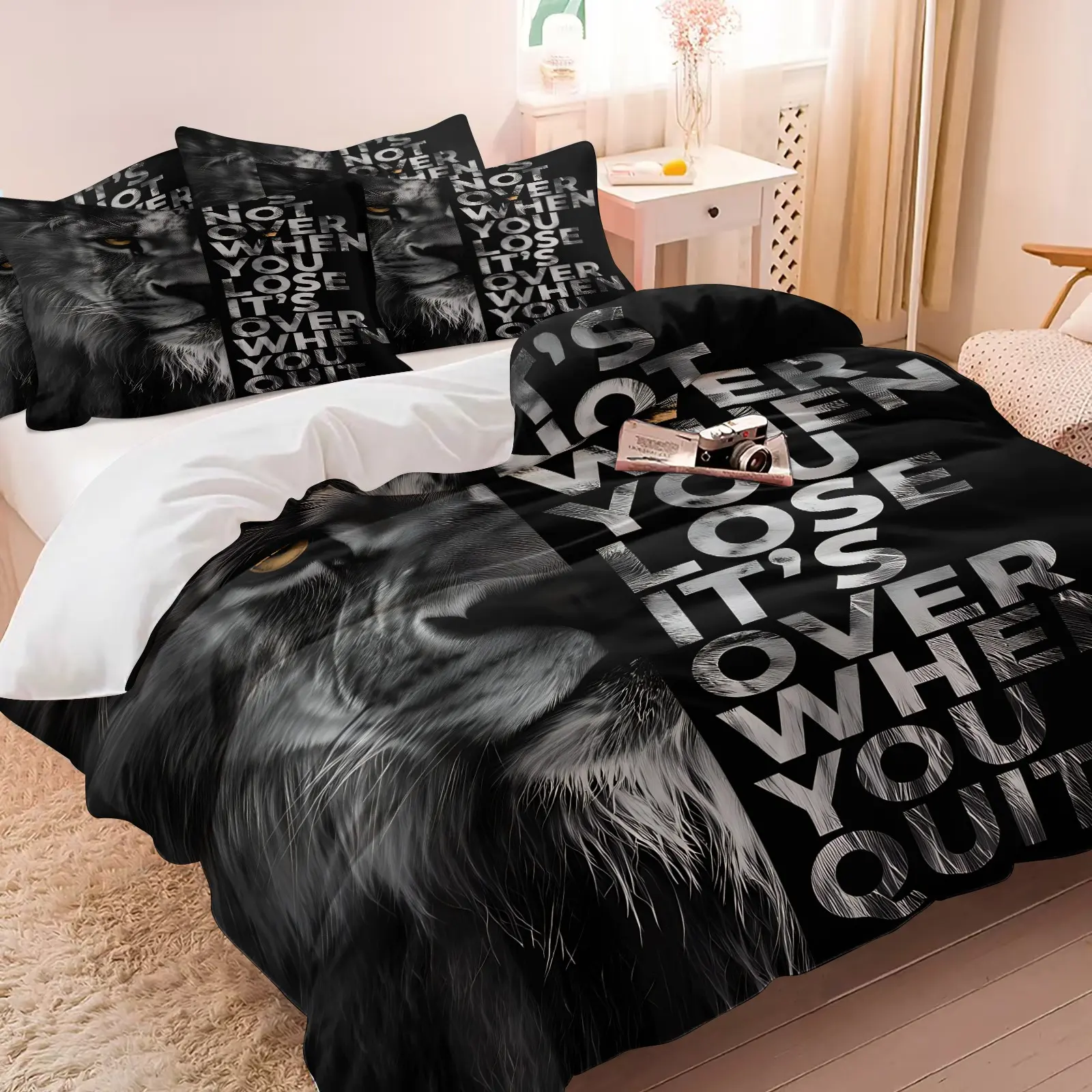 3PCS Black Background Wild Lion Positive Slogan Duvet Cover Set (1 Duvet Cover + 1-2 Pillowcases), Powerful Lion Motivational Typography Split Pattern, Soft Cozy Skin-Friendly Lightweight Bedding, Ideal Inspirational Teen Boys Dorm Decor Gift