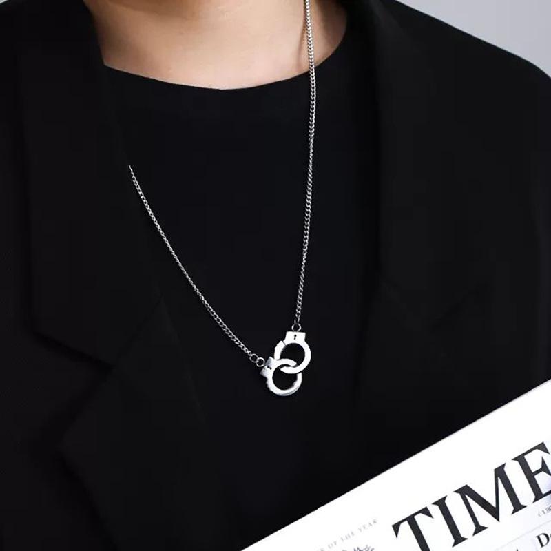 Vintage Handcuffs Disco Dancing Couples Necklace Tide Sweater Chain Joker Pendant Punk Street Clavicle Chain