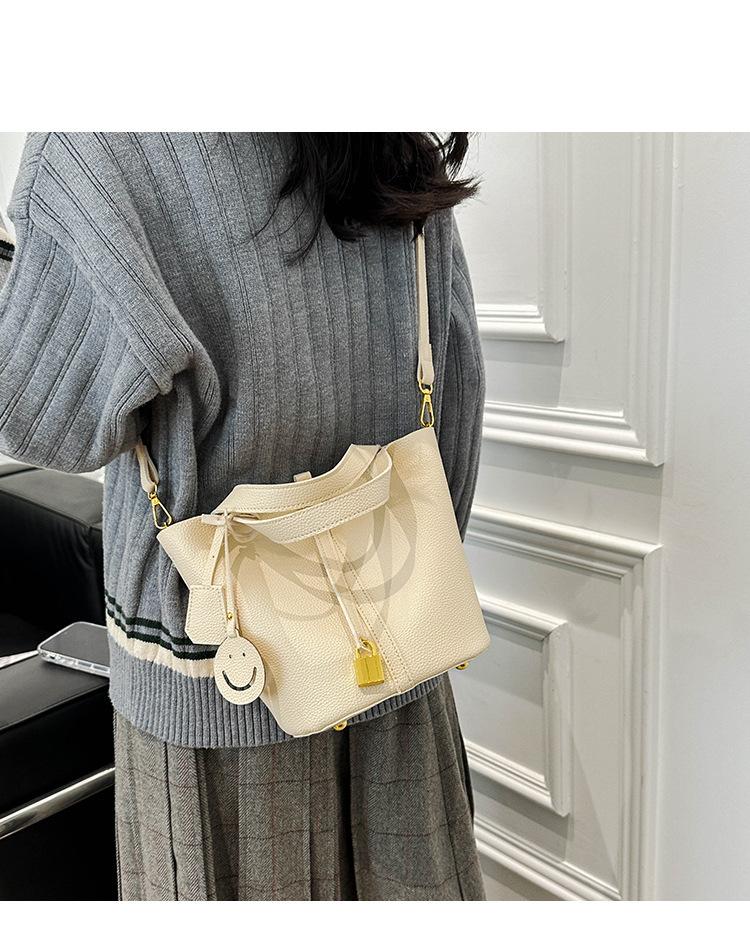 Women's Bucket Bag, Ladies Purse, Fashionable Solid Color Handbag, Casual Versatile Shoulder Bag for Daily Used, Trendy All-match Commuter Bag