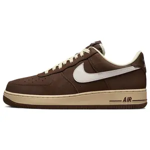 Nike Air Force 1 '07 Low Top Sneakers for Men – Comfortable and Versatile Brown and White Design Verifiable, with credentials and supporting global authentication