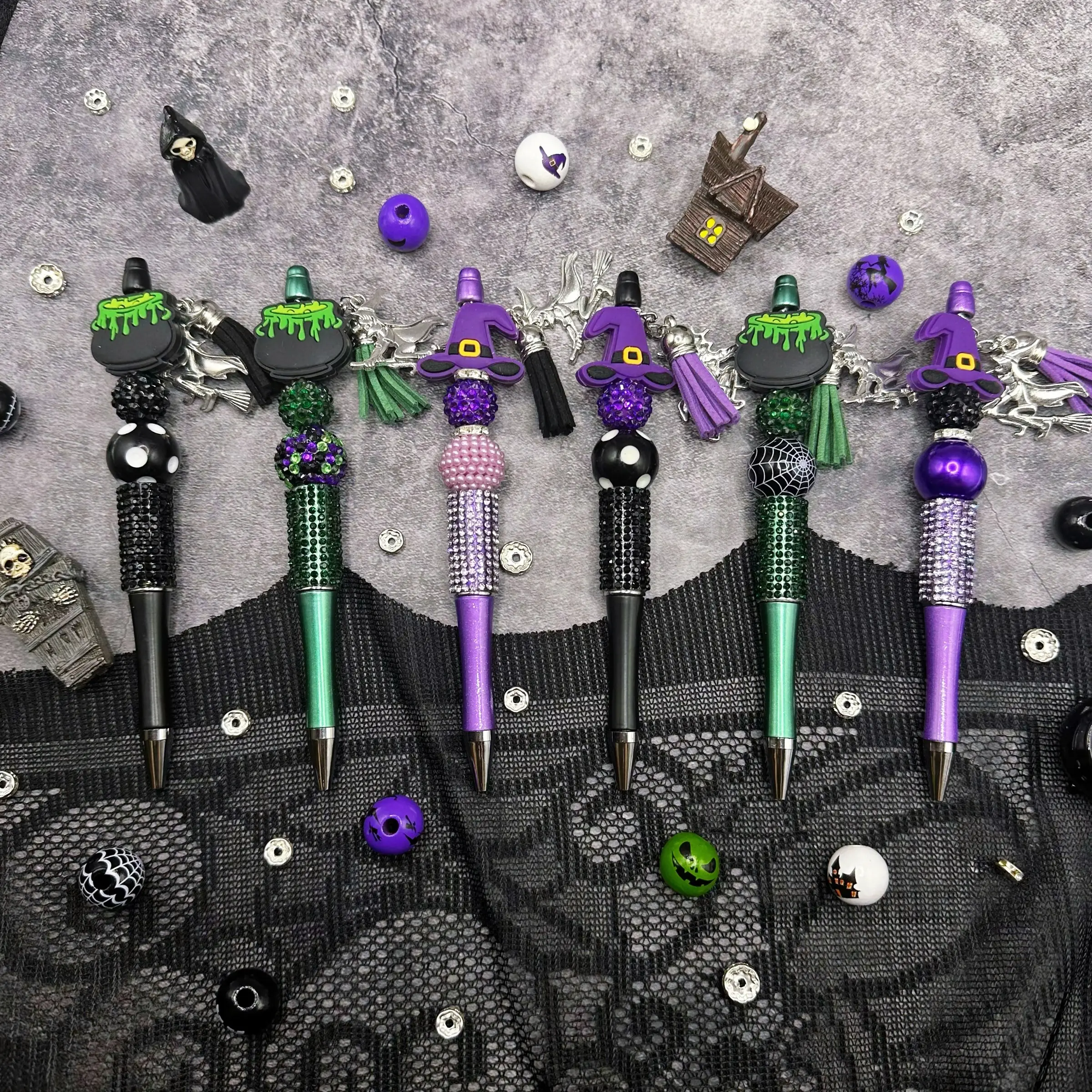 6pcs Halloween Witch Beaded Pen Set, Witch Dark Series, Character Beaded Pens, DIY Beaded Ballpoint Pens, Includes All Beads Accessories, Ballpoint Pen Gifts, Gift Boxed, Fancy Pen