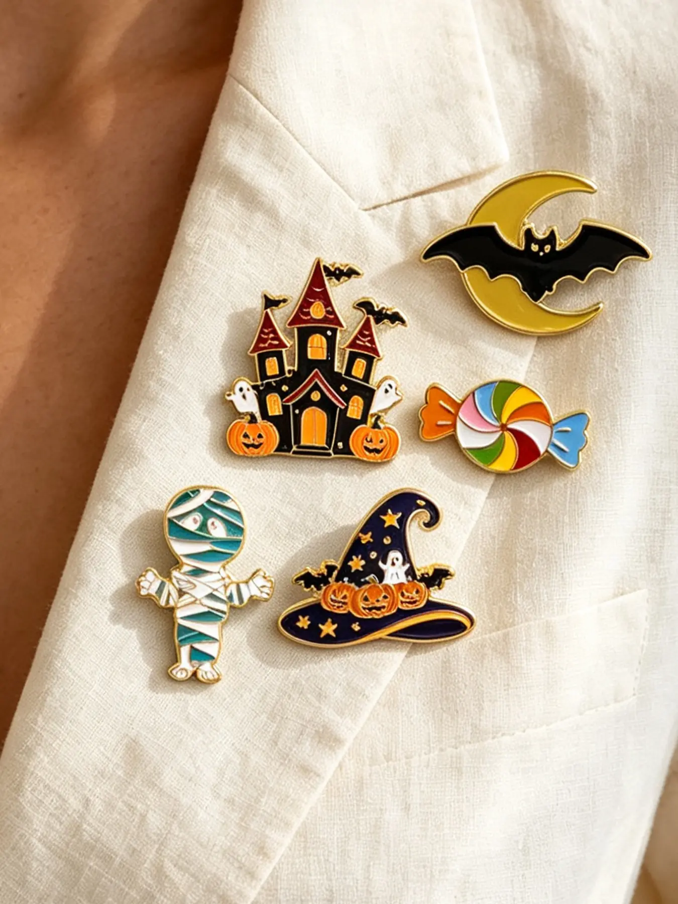 5 Cute Ghost Enamel Badges Halloween Pin, Women's Collar Badge, Metal Jewelry Gift, Perfect for Friends, Festive Accessory, Brooch Pin