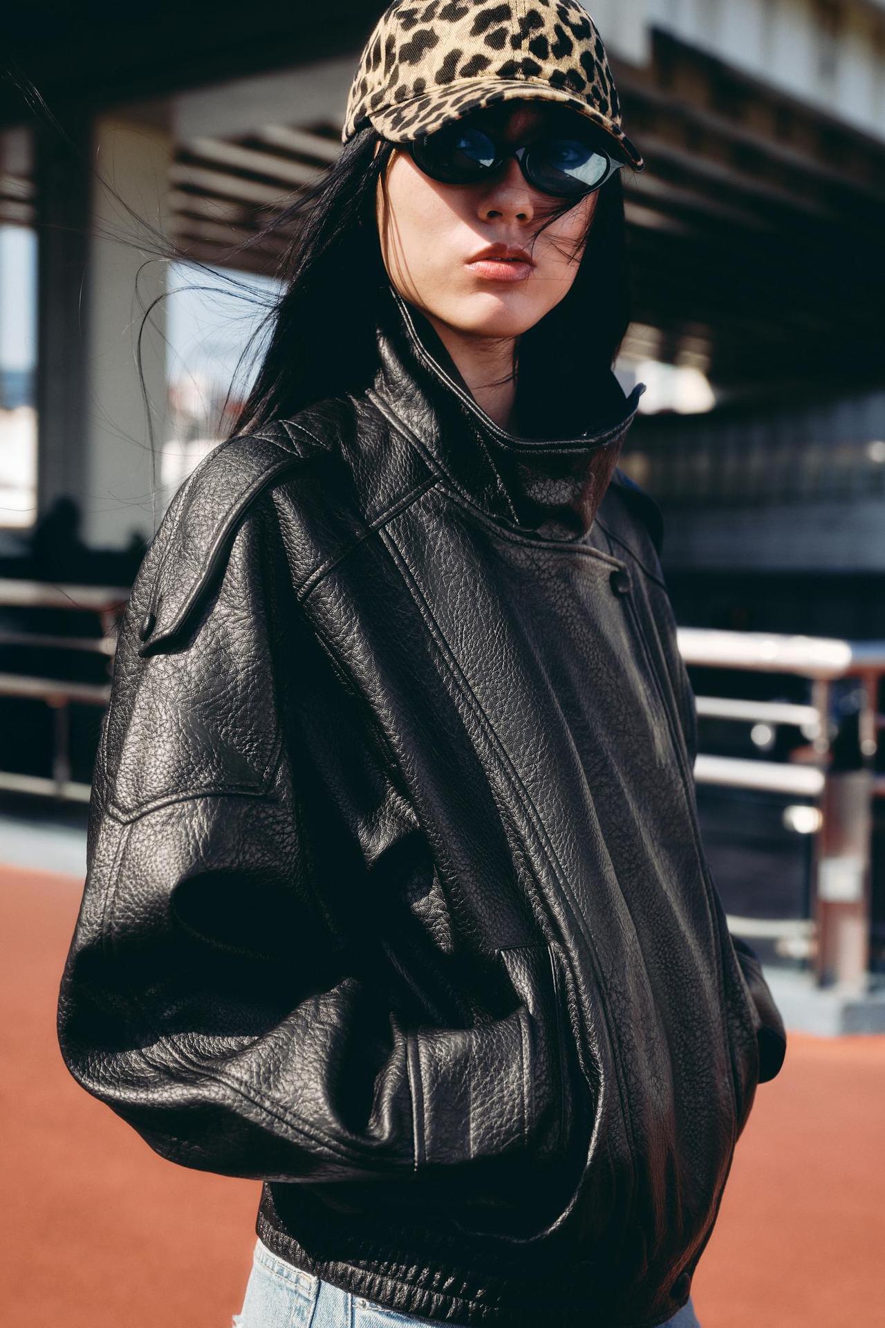 Faux Leather Stand Collar Oversized Moto Jacket, Elastic Hem Motorcycle Streetwear, Casual Long Sleeve Water- and Wind-Resistant Outerwear for Spring & Fall, Ladies Clothes for Daily Wear, Chic Outerwear, Coats