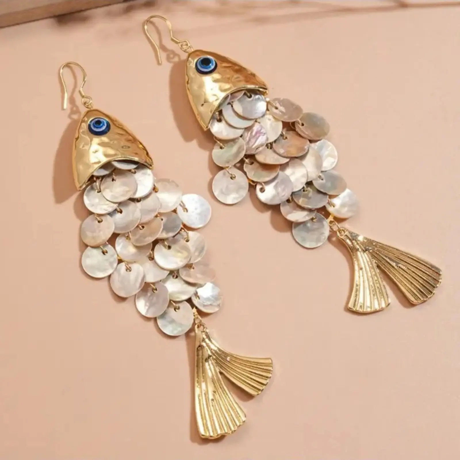 Women Fish & Shell Tassel Ear Hooks, Boho Ocean Style Dangle Earrings. Unique beach-inspired jewelry with vintage vibes, trendy statement accessories perfect for vacation, seaside trips and daily summer wear.