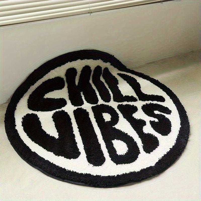 VIKAMA Black And White Faux Cashmere Round Floor Mat Soft Machine Washable Living Room Bedroom Decoration Stylish Home Accents