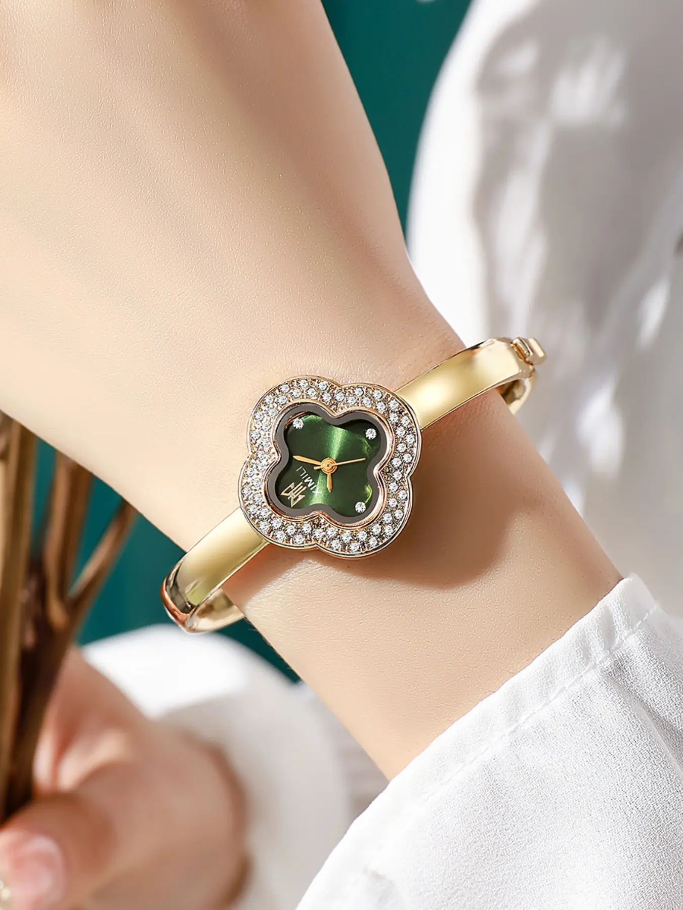 New Fashionable Luxury Women's Watch, Unique Design Bracelet Style, Quartz Wristwatch, High-End Feel, Trendy Ladies Timepiece