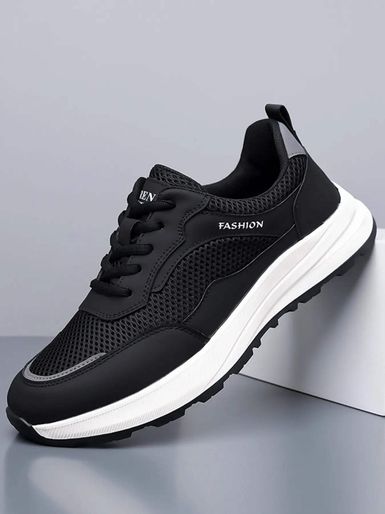 Men's Fashion Casual Breathable Mesh Sneakers, All-Season Textile Low Top Flatforms, Round Toe Solid Color Athletic Shoes, Durable Mesh Upper