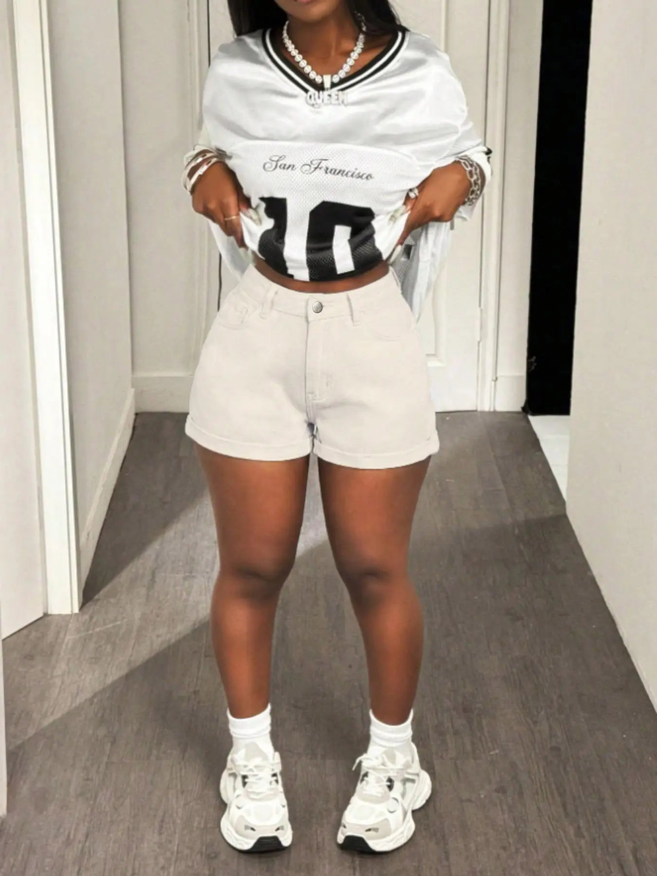 Elastic Shorts, Short Pants, Perfect for Parties, Streetwear, Club, Comfortable and Stylish