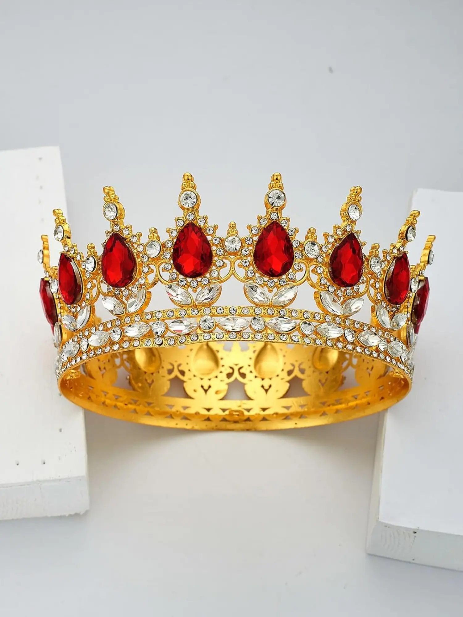 Sricam Gold Crown for Women, Princess Tiara Crystal Princess Crown Full Round Rhinestone Queen Crowns for Queen Costume Wedding Prom Princesss Birthday Party Hair Accessories