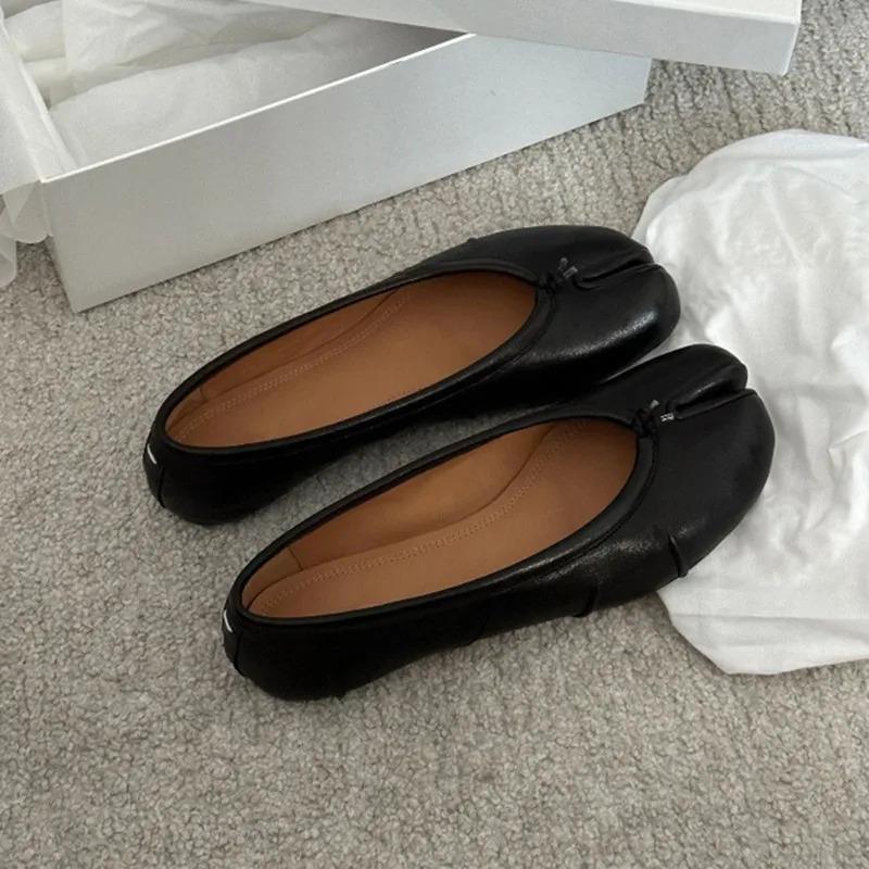 New Soft Leather Split Toe Women Tabi Ballet Flats Spring Autumn Comfortable Walking Lazy Loafers Casual Girls Dance Shoes