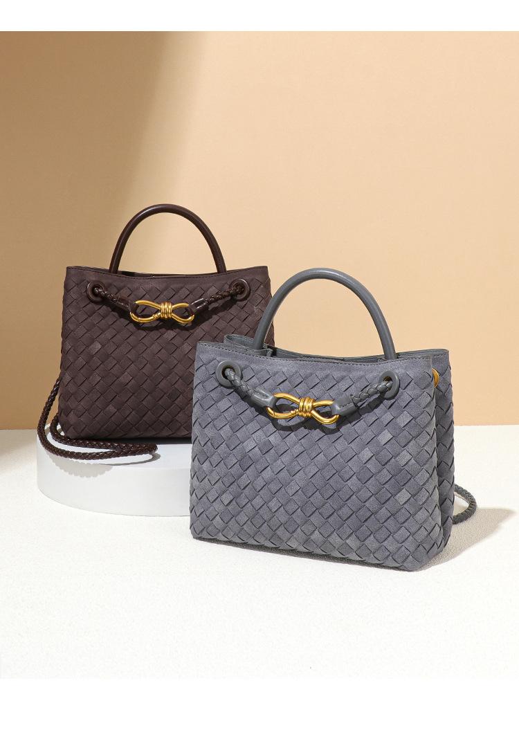 Women's Retro Matte Hand-woven Bag 2025 New Fashion Commuter Shoulder Messenger Bag