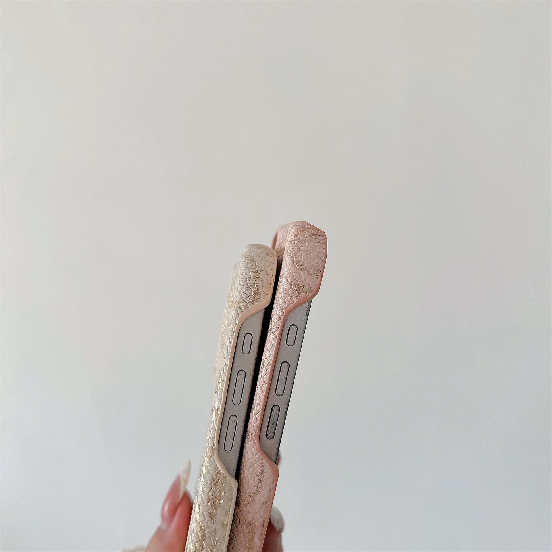 Luxury python skin pattern half-cover case with a high-end feel for iPhone 17 Pro Max/for 16