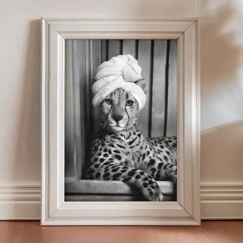 1 Unframed Whimsical Art Poster: Cheetah Wearing a Bathrobe and Headwrap - Black & White Animal/Leopard Print Style Bathroom Decor, Stylish Canvas Print with Oil Painting Texture, Minimalist Wall Art; Suitable for Dorms, Apartments, Living Rooms, Bathroom