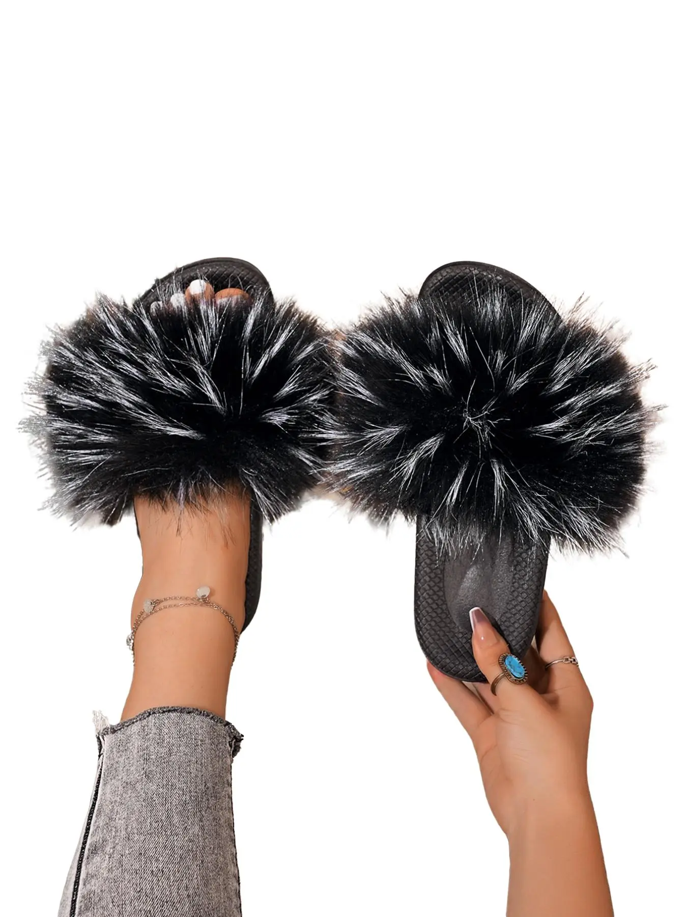European and American Style Large Fluffy Flat Sandals for Women, Wearable Loose Artificial Fur Slippers, Versatile Home Shoes