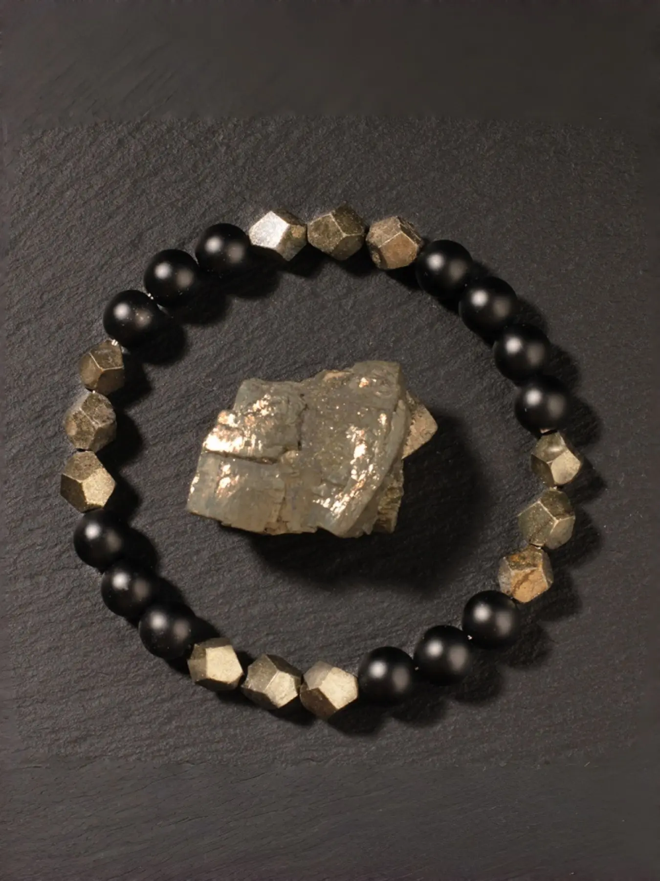 Pyrite Prosperity Bracelet, Attract Wealth, High-Quality, Elegant, Handmade Beaded, 8mm Round Stone, Natural Pyrite & Agate, Gift, Exquisite Bracelet