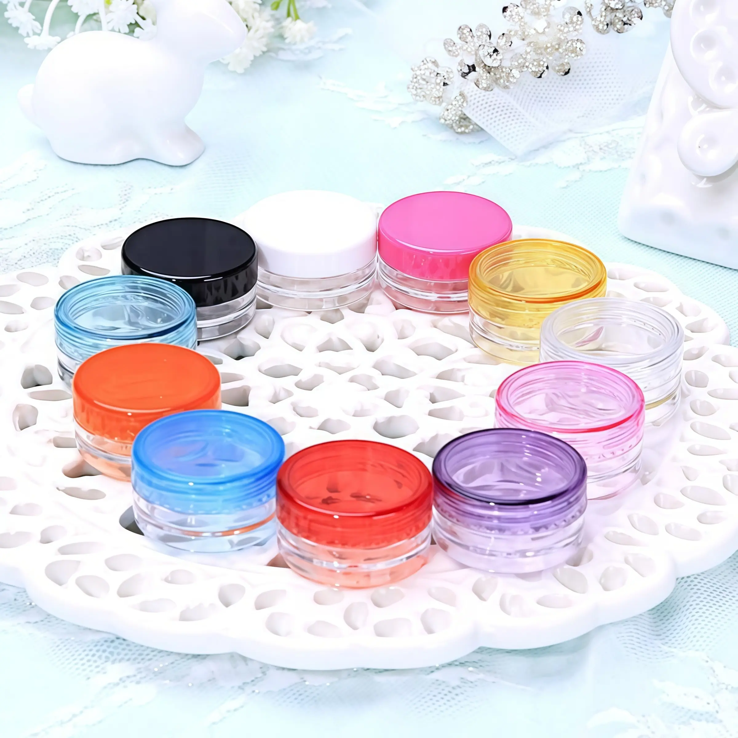Multi-Use Mini Clear Cosmetic Jars 5g/10g, Color Lid Empty Sample Container, Portable Travel Makeup Dispenser, Ideal for Beauty Salon Refill, Lightweight