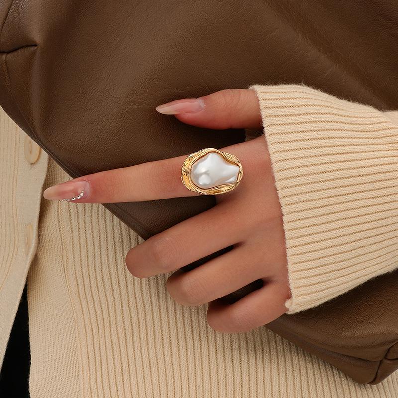 Gold Chunky Chain Baroque Pearl Jewelry Set for Women, Vintage Irregular Pearl Necklace Earrings Set, Elegant Retro Jewelry Gift