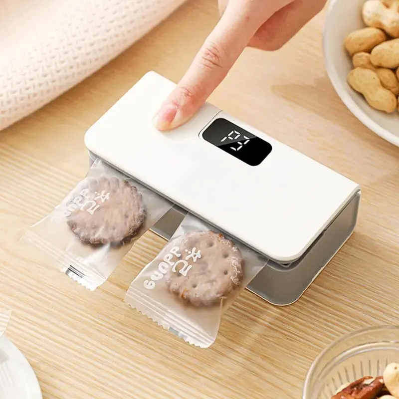 Portable Mini Sealer Machine, USB Rechargeable Digital Display Food Bag Sealer, Snack Sealer, Chip Bag Sealer, Kitchen Tool, Vacuum Sealer, Vacuum Sealer Handheld
