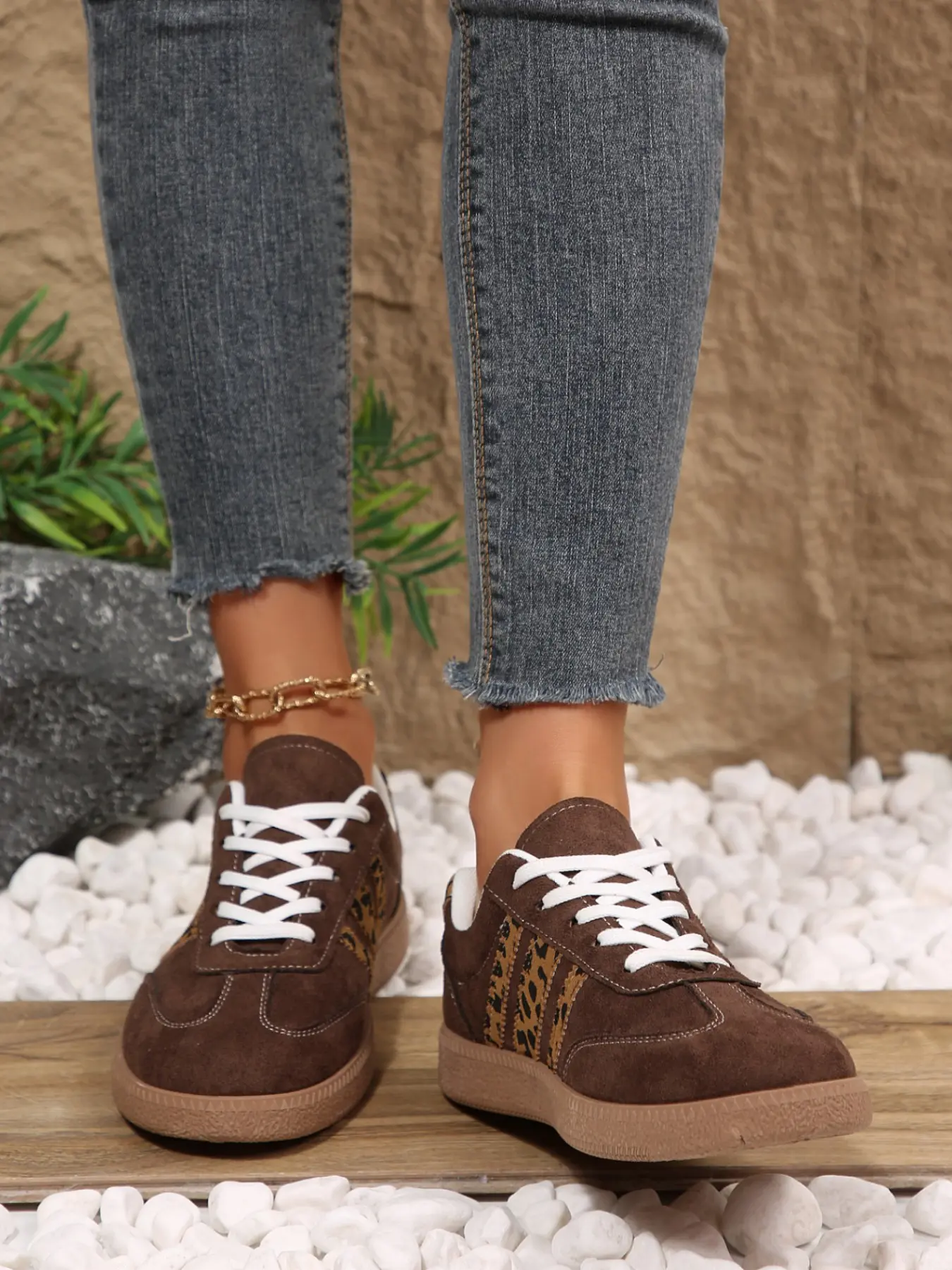 Breathable Leopard Print Women's Sneakers, Anti-Slip Flat Sole, Vintage Style, Sporty Design, Perfect for Spring and Summer, Casual Trendy Trainers