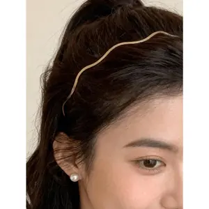 1PC Non-Slip Wide Headband – Skin-Friendly, Snug Fit, Holds Hair for Skincare & Fitness. Lightweight & Foldable. Great Gift for Women Who Love Quality Essentials. grad cap headbands