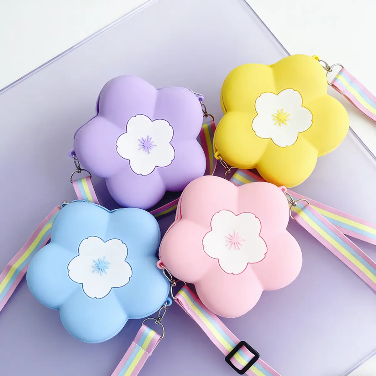 Women's Floral Shape Silicone Crossbody Bag - Mini Coin Purse with Colorful Straps, for Casual Wear, Stress Relief, Note: Do Not Wash, Pressure Relieving Pinch, Three-Dimensional Cartoon Design