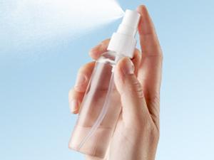 Windshield Cleaner Tool Car Window Cleaning Wash Kit with 4 Reusable Microfiber Pads 1 Spray Bottle and Extendable Handle Auto Glass Wiper Kit