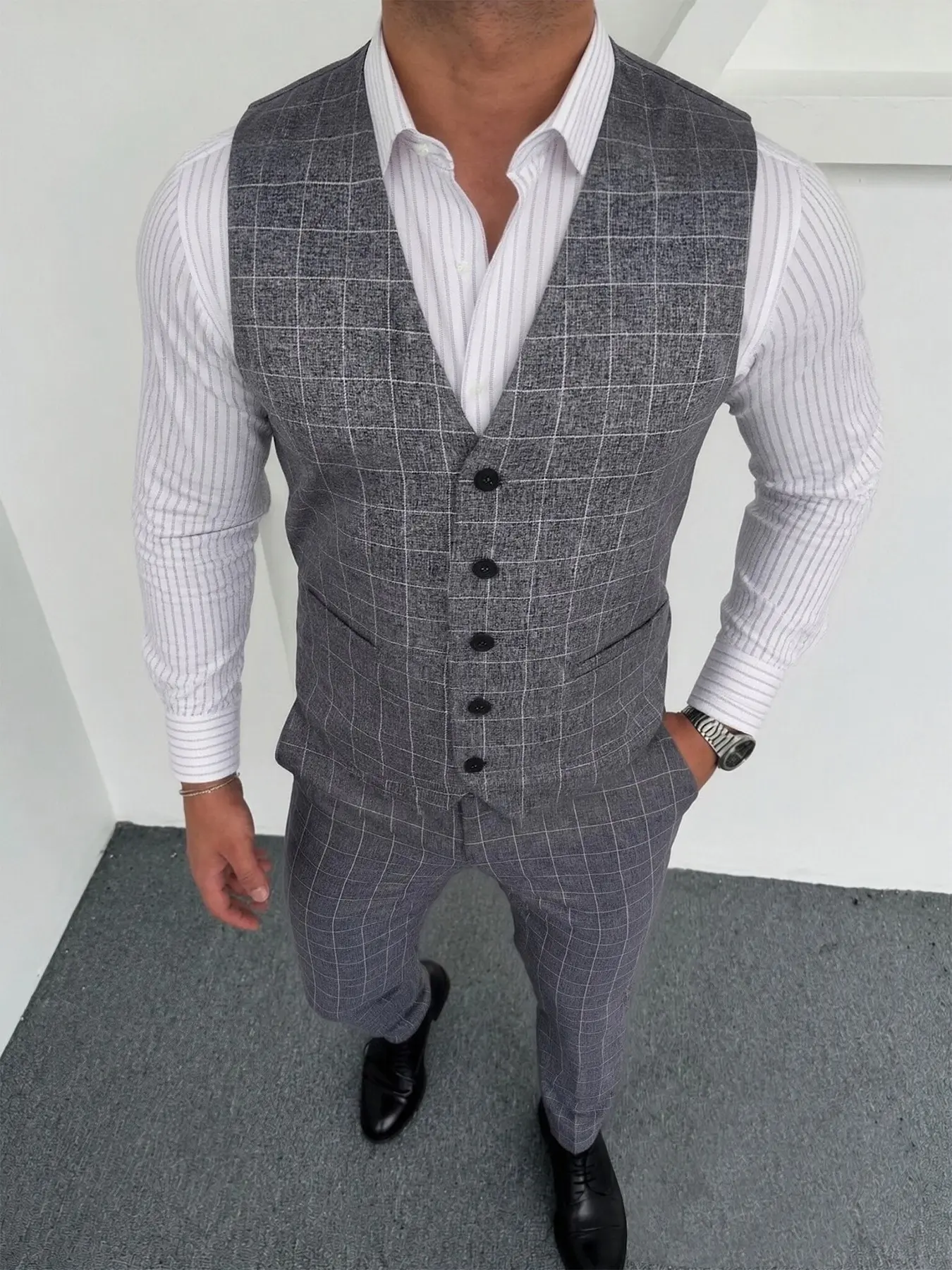Men's Vintage Plaid Checked Blazer and Pants Set, Slim-Fit V-Neck Suit Vest, Anti-Wrinkle Fabric, Ideal for Business, Weddings, Events