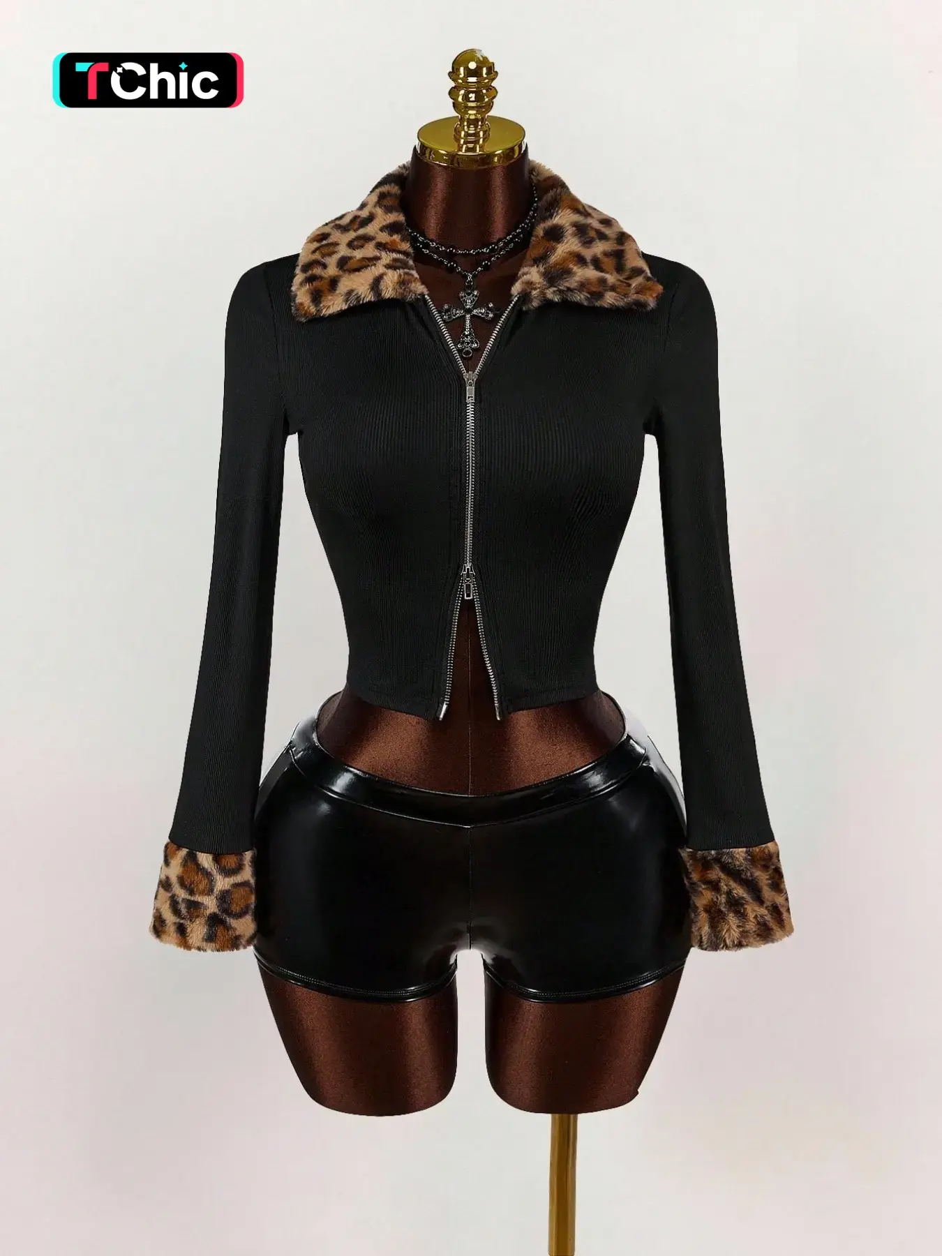 Women's Fitted Cropped Jacket Double Zipper Closure Leopard Print Faux Fur Collar & Cuffs Long Sleeve Ribbed Texture Knit Trendy Y2K Streetwear Style Perfect for Night Out Clubbing