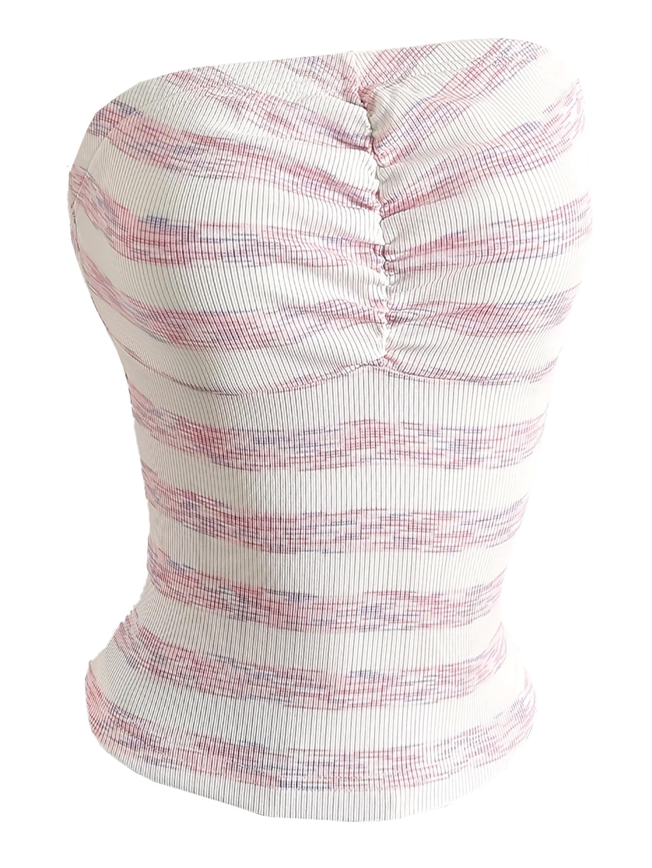 Essential for summer parties, this pink strapless top has a soft, matte texture!The ruched design accentuates elegant curves