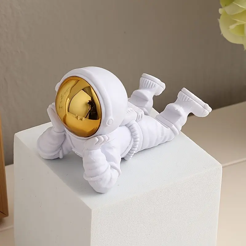 Creative Astronaut Ornament, Living Room & Office Decor, Desktop Phone & Tablet Holder, Astronaut Theme, Unique Entrance Decoration
